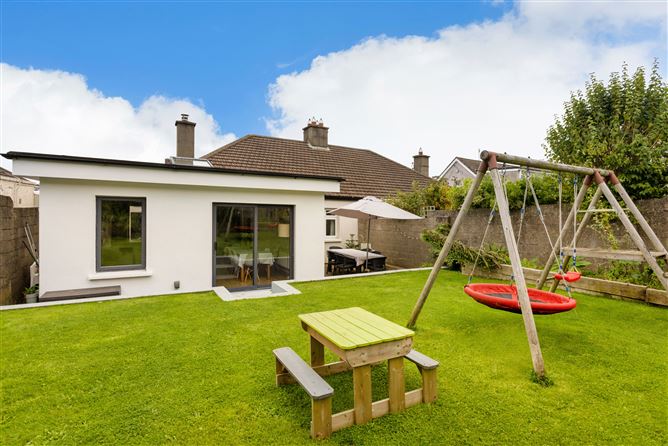 8 Meadow Park, Churchtown,   Dublin 14
