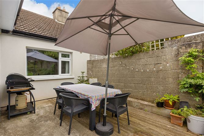 8 Meadow Park, Churchtown,   Dublin 14