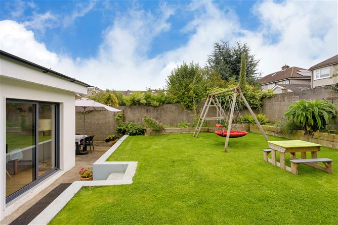 8 Meadow Park, Churchtown,   Dublin 14