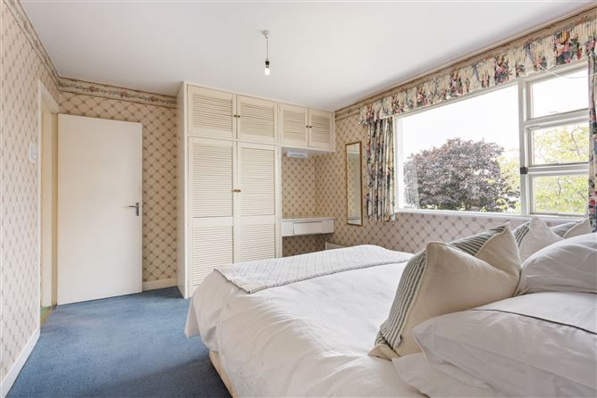 9 Knocknashee, Goatstown, Dublin 14
