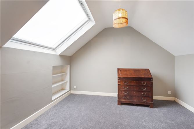 9 Knocknashee, Goatstown, Dublin 14