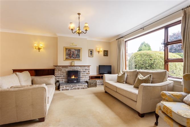 9 Knocknashee, Goatstown, Dublin 14