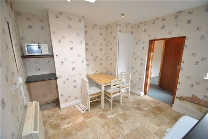 9 Limerick Street, Roscrea, Co. Tipperary