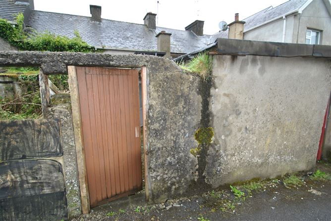 9 Limerick Street, Roscrea, Co. Tipperary
