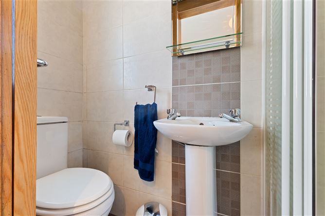 87 Rahylin Glebe, Ballybane, Galway City