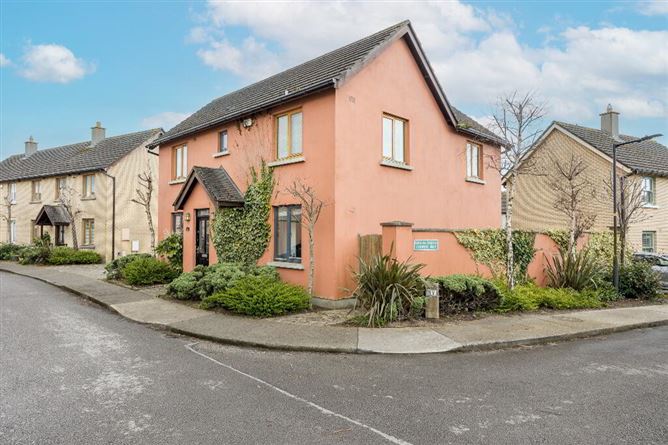 https://photos-a.propertyimages.ie/media/8/8/3/4914388/f3a3c97c-f29e-40d5-b872-75f1debb9009_l.jpg