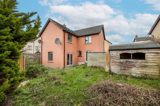 https://photos-a.propertyimages.ie/media/8/8/3/4914388/f3a3c97c-f29e-40d5-b872-75f1debb9009_l.jpg
