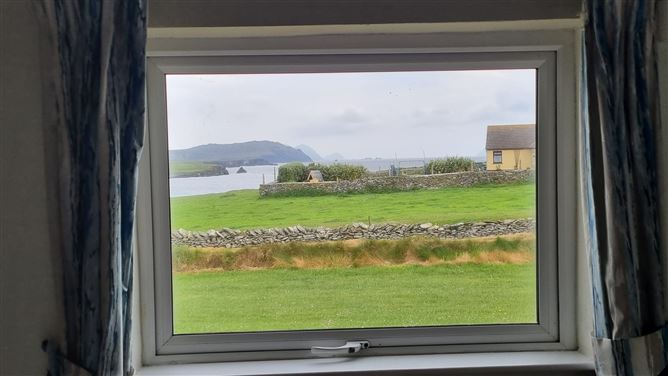 12 Dún An Óir, Ballyferriter, Dingle, Kerry