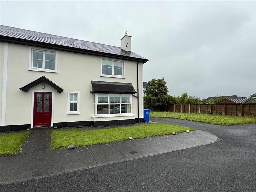 1 Cedar Grove, Ballaghaderreen, Roscommon
