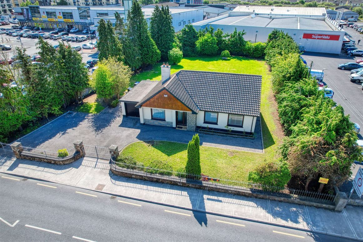 Chezmai, Athlone Road, Longford