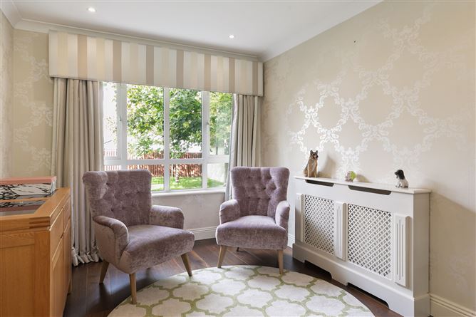 16 Brownsbarn Court, Kingswood Cross, Naas Road, Dublin 22