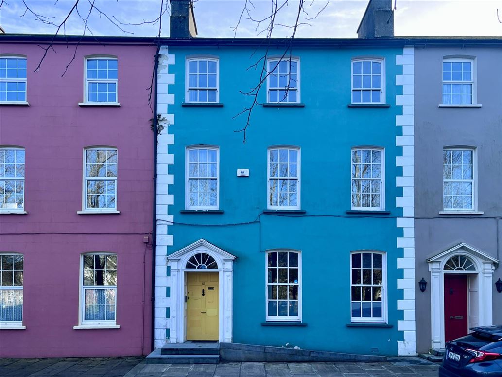12 Emmet Square, Clonakilty, Co. Cork