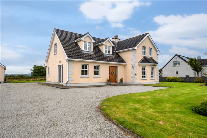 Falcon Rise, Lisduvogue, Knockmore, Ballina, Co. Mayo