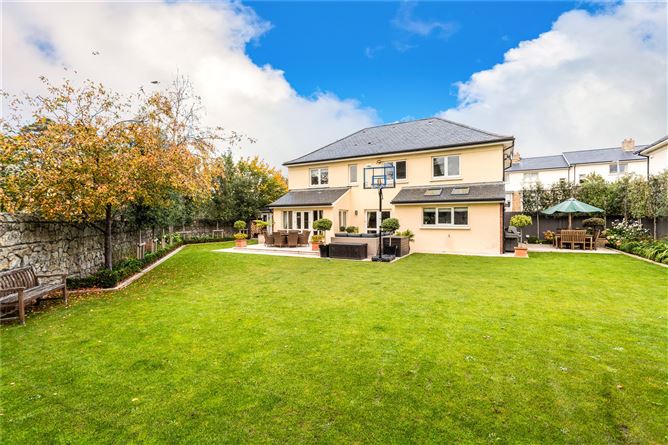 2 Kelston Park, Foxrock, Dublin 18