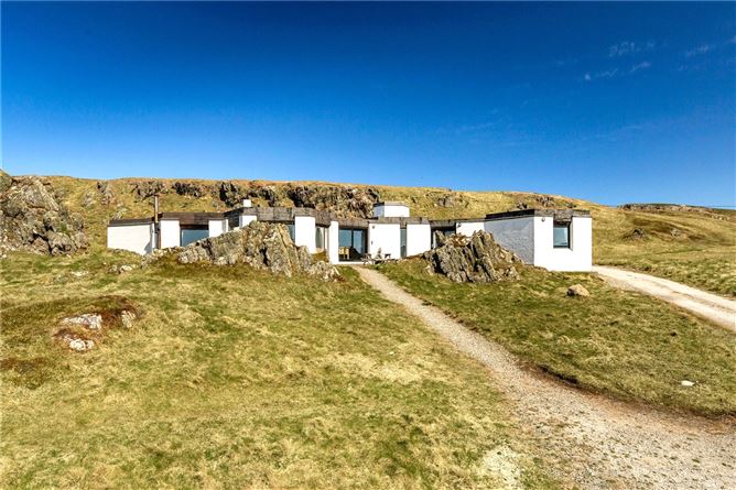 Breasty Bay & Skildren Cottagew, Malin Head, Malin, Co. Donegal