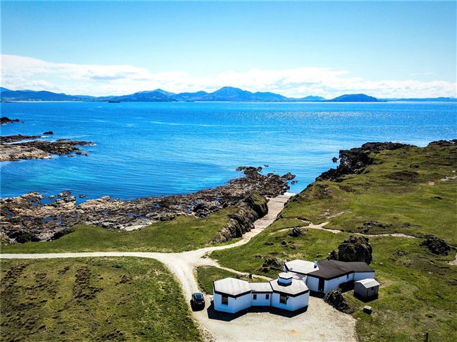 Breasty Bay & Skildren Cottagew, Malin Head, Malin, Co. Donegal