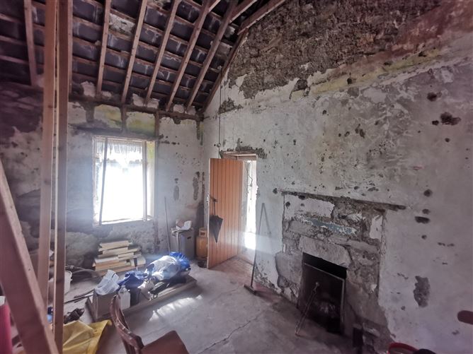 Carrowscoltia, Aghamore, Ballyhaunis, Co. Mayo