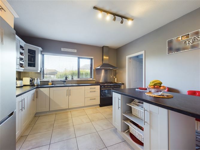 30 Brentwood Crescent, Earlscourt, Dunmore Road, Waterford