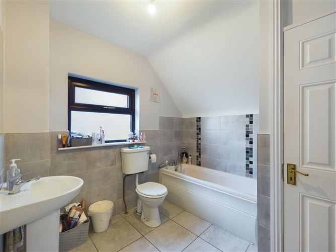 30 Brentwood Crescent, Earlscourt, Dunmore Road, Waterford