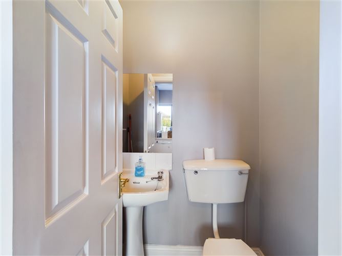 30 Brentwood Crescent, Earlscourt, Dunmore Road, Waterford