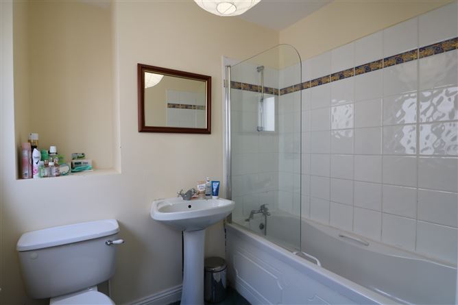 25 Rinawade Vale, Leixlip, Kildare