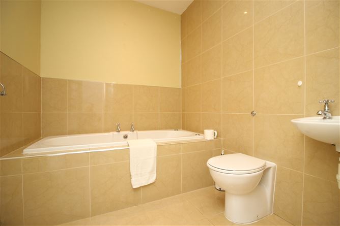 10 Woodlands Avenue, Mullingar, Westmeath