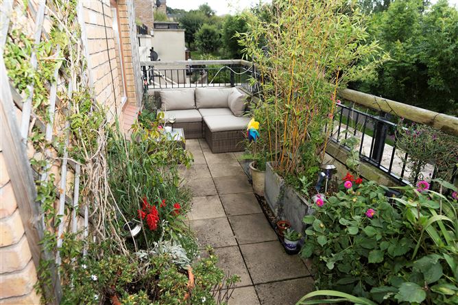 44 Oak Hall, The Hill, Malahide, County Dublin