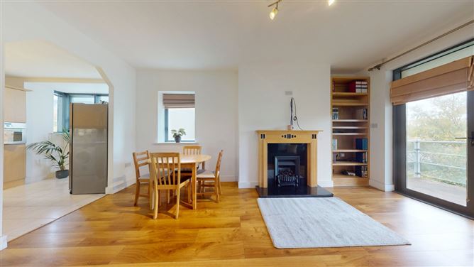 23 West Courtyard, Tullyvale, Dublin 18