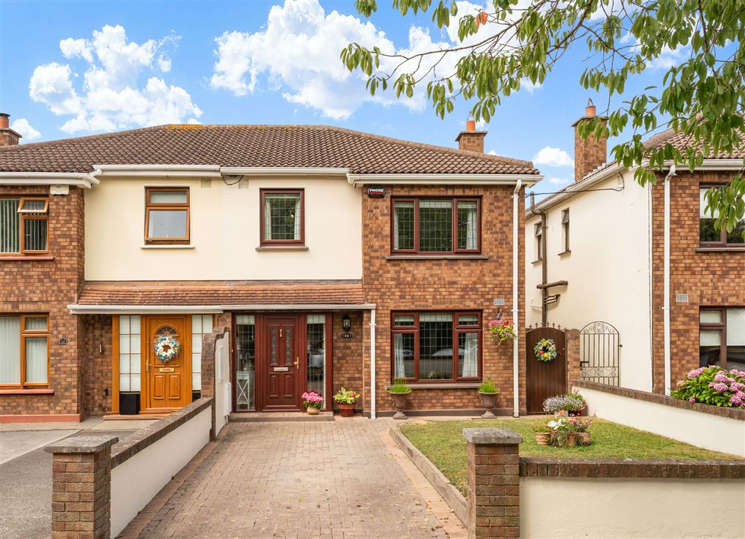 14 Maple Close, Castleknock, Dublin 15.