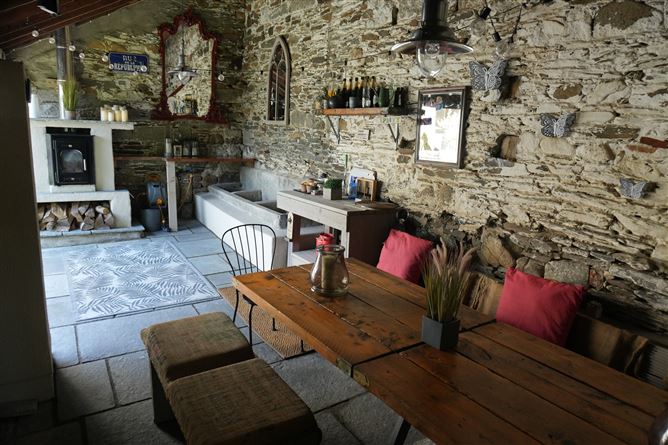 8 Coolattin View, Coolboy, Tinahely, Wicklow