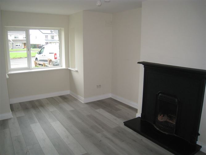 13 Shantobar, Ballinalee, Longford Frank Greene Property Sales MIPAV 4736588 MyHome.ie