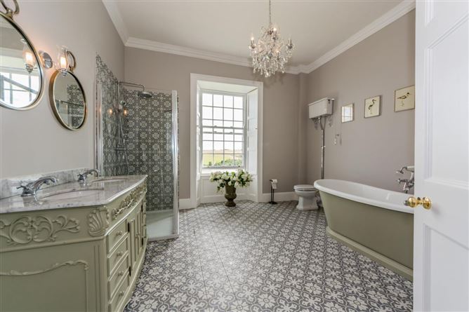 Ballywilliam House, Kinsale, sleeps 32 guests ,Waterfront Kinsale
