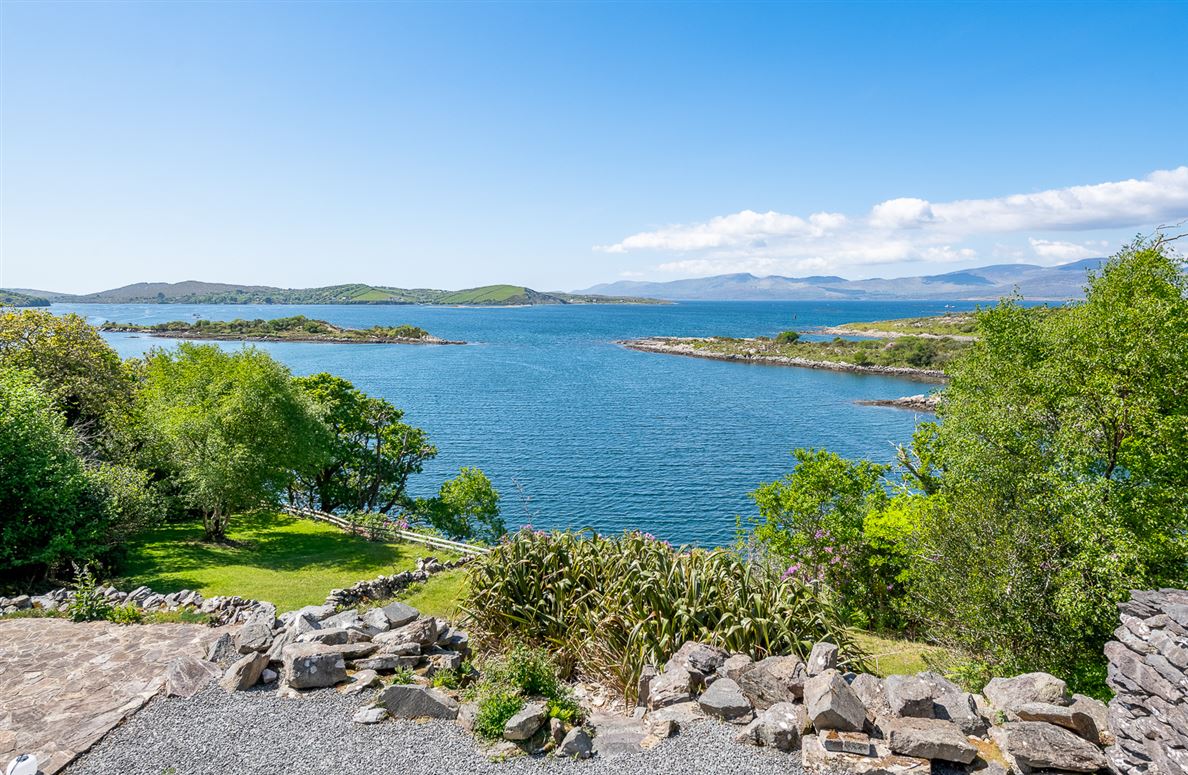 Cove Lodge, Coolownig, Lauragh, Kenmare, Co. Kerry Cove Lodge, Coolownig, Lauragh, Kenmare, Co. Kerry