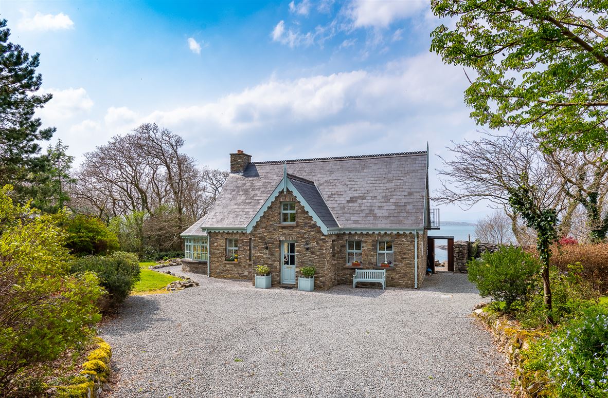 Cove Lodge, Coolownig, Lauragh, Kenmare, Co. Kerry Cove Lodge, Coolownig, Lauragh, Kenmare, Co. Kerry