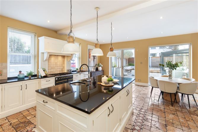 Seaview, 3 St Alban's, Newtownsmith, Sandycove