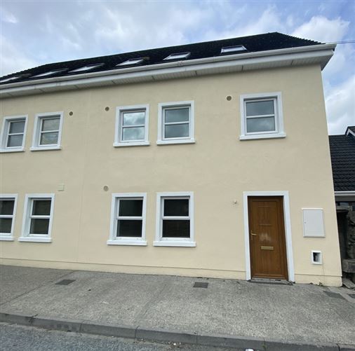 Photo 1 of 12 — 7 Water Street, Castlepollard, Co. Westmeath, Mullingar