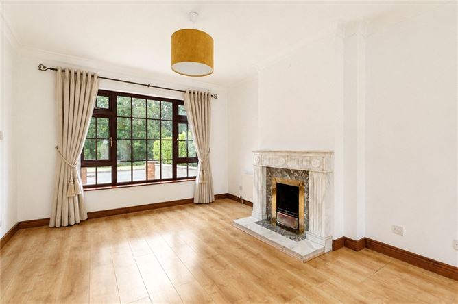 8 Bayview Glen, Killiney, Co. Dublin