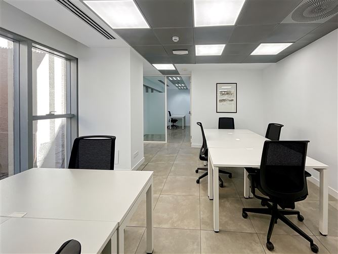 https://photos-a.propertyimages.ie/media/8/8/5/5026588/63d44ad8-9798-4efd-82ea-bdbee8716bb2_l.jpg