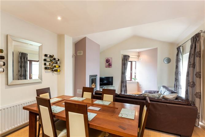 8 Eden Park Mews, Summerhill Road, Dun Laoghaire, Co. Dublin