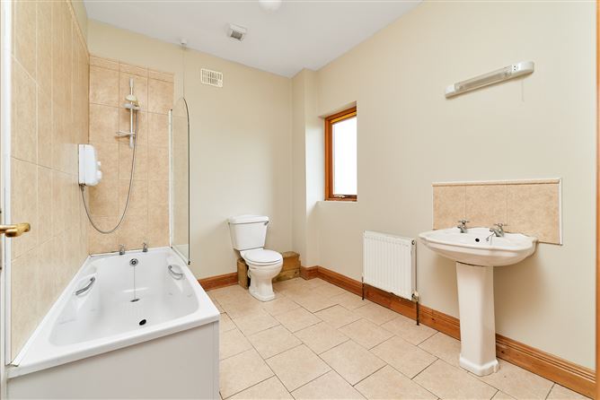 10 Oak Grove,  Clonbalt Wood, Longford, Longford