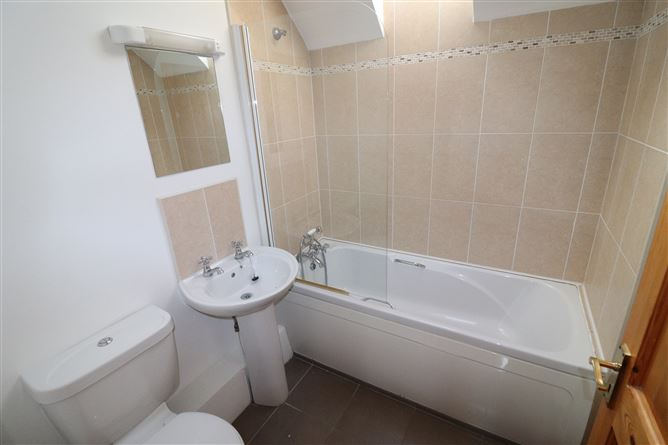 84 Inis Cealtra, Ballina, Tipperary