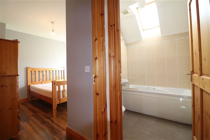 84 Inis Cealtra, Ballina, Tipperary