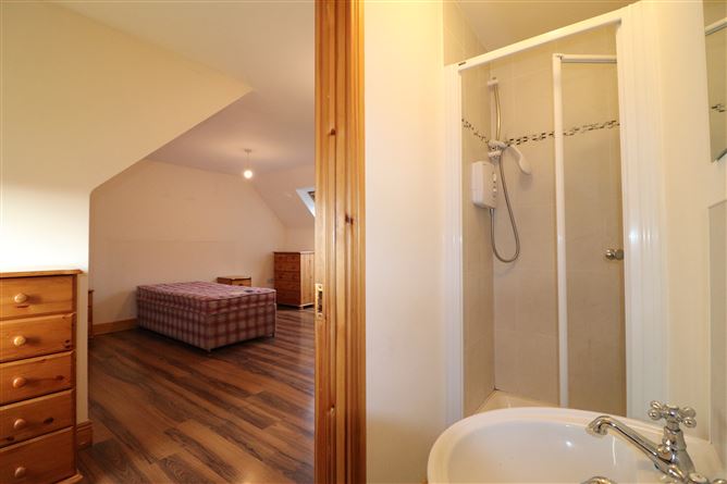 84 Inis Cealtra, Ballina, Tipperary