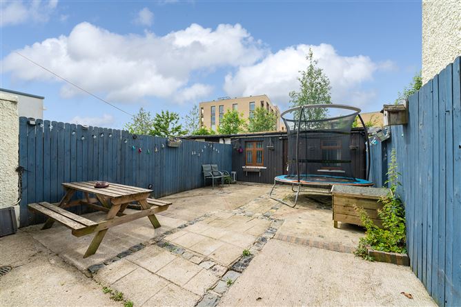 17 Faussagh Avenue, Cabra, Dublin 7