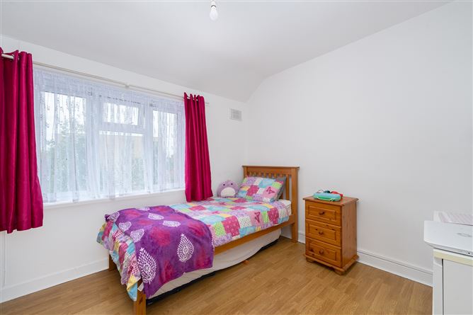 17 Faussagh Avenue, Cabra, Dublin 7