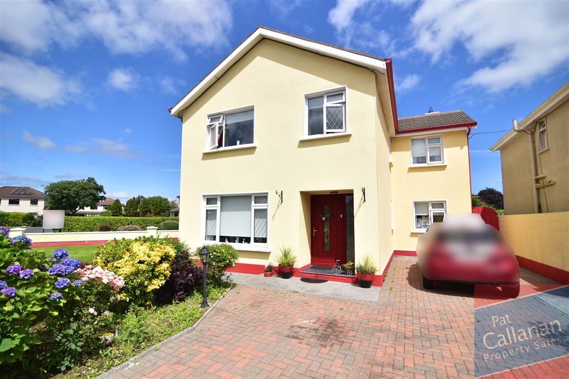 Dun Aengus, 110 Seacrest, Knocknacarra, Galway City