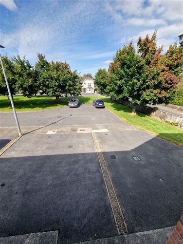 80 Sycamore Close, Sixmilebridge, Co. Clare