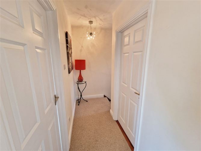 80 Sycamore Close, Sixmilebridge, Co. Clare