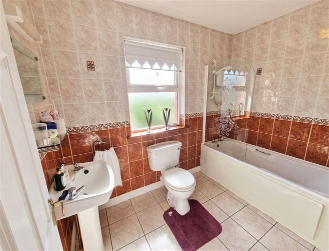 80 Sycamore Close, Sixmilebridge, Co. Clare