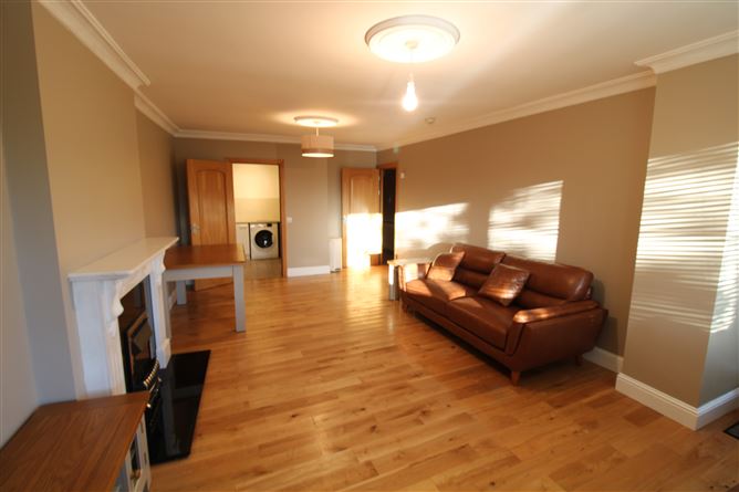 Photo 3 of 8 — Kavanagh Hall, Castleknock,   Dublin 15